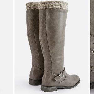 Richelle Wide Calf Boot - Gray
